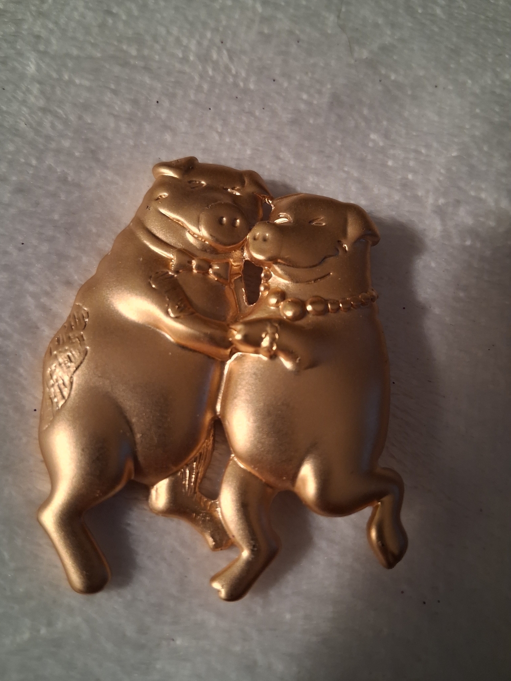 Gold Pig Pair Decorative Brooche